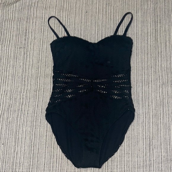 NWT Kenneth Cole Crochet Swimsuit - Picture 6 of 10